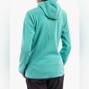 NWT: Patagonia R1 Air Full-Zip Hoody Women's
Size L
